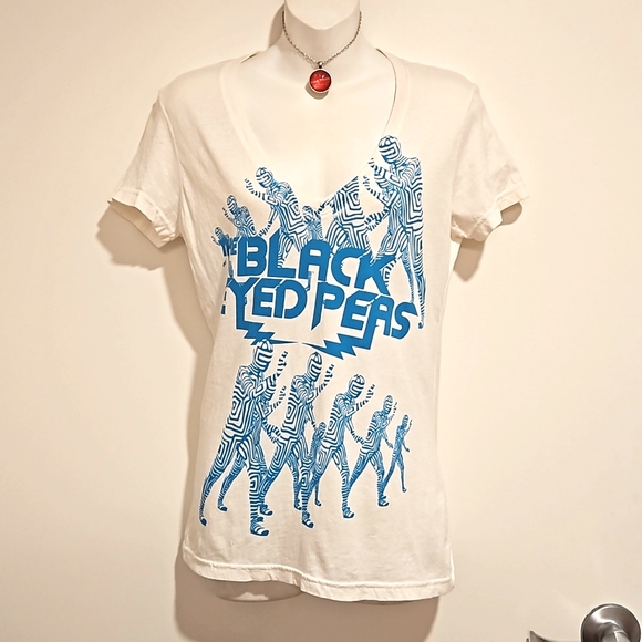 The Black Eyed Peas band concert tee merchandise Medium EUC - Picture 2 of 5